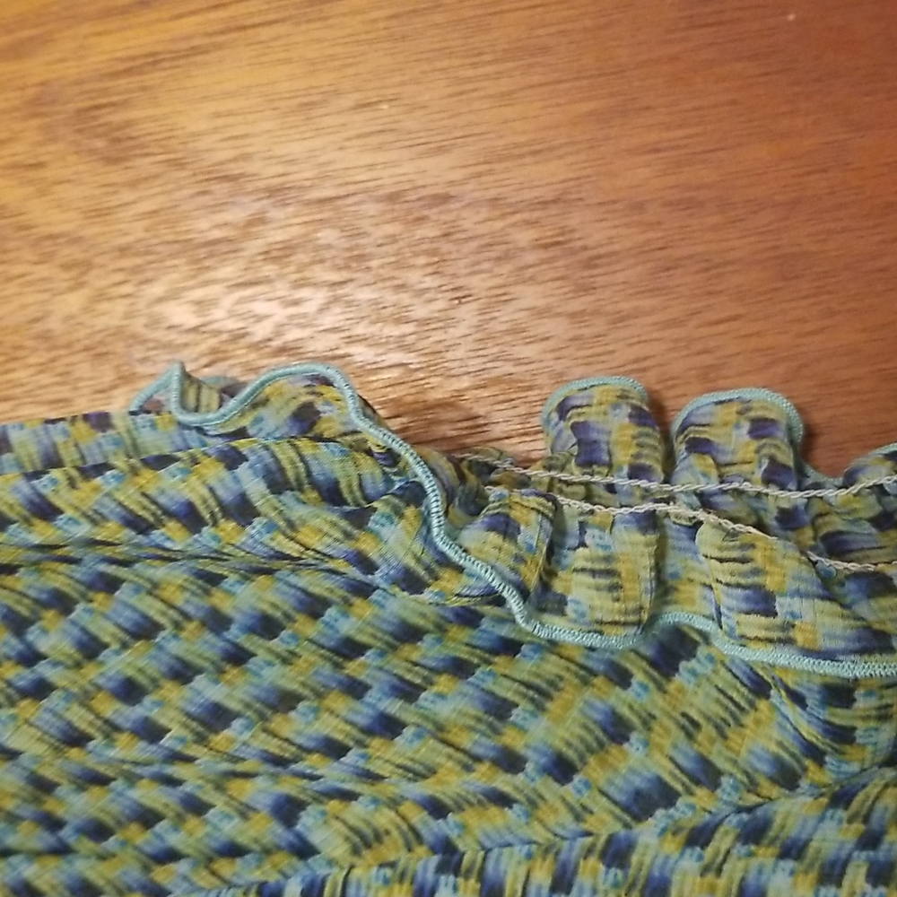 Liz Claibore sheer blouse - Picture 5 of 5